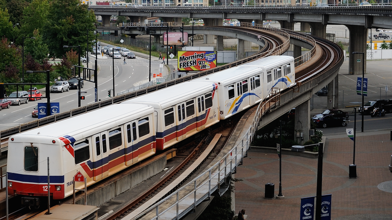 APS_Translink_VancouverSkytrain_TimAdams_OwnWork_wikimedia_cc3-0_07092018_800x450