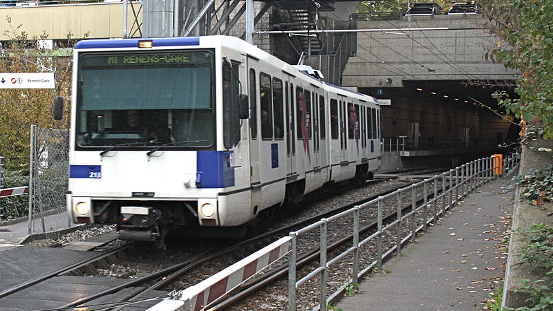 APS_StadtbahnLausanne_VonRoehrensee_EigensWerk_CCBY-SA3.0_800x450